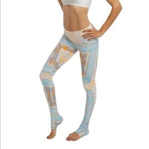 NWOT Niyama Sol Endless Navajo Legging